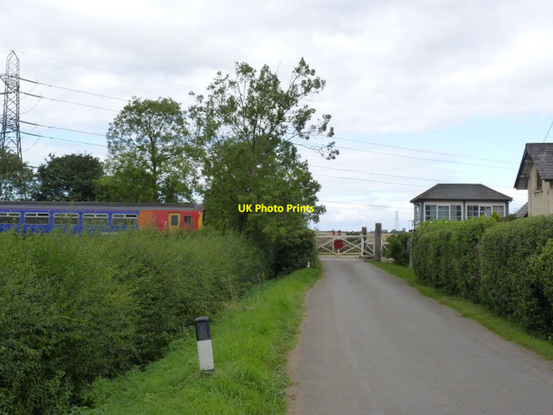 Photo 6"x4" Passing Fiskerton Junction  Southwell\/SK7053 c2012