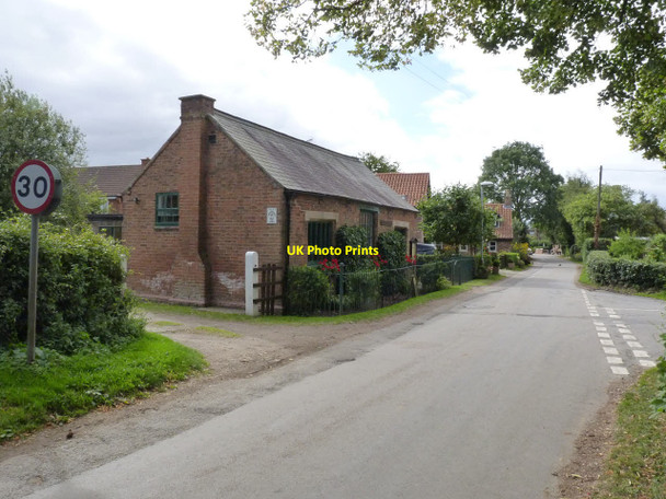 Photo 6"x4" Morton Church Hall Southwell\/SK7053 c2012