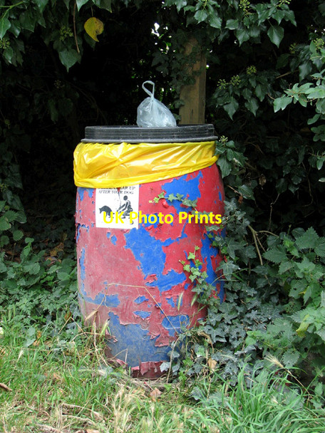Photo 6"x4" Dog litter bin in River Way Belton\/TG4802 c2012