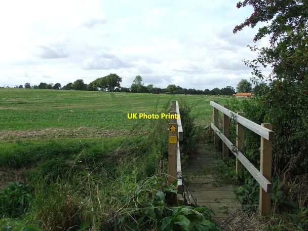 Photo 6"x4" Footbridge To Denham Denham\/TM1974 c2012