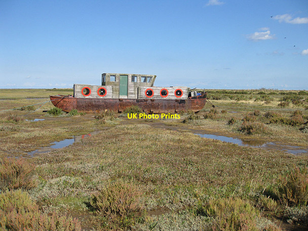 Photo 6"x4" Anchored off Blakeney Channel Blakeney\/TG0243 c2012