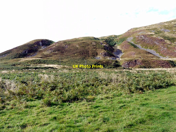 Photo 6"x4" Glacial gullies on south ridge of Knock Hill Ingram c2012