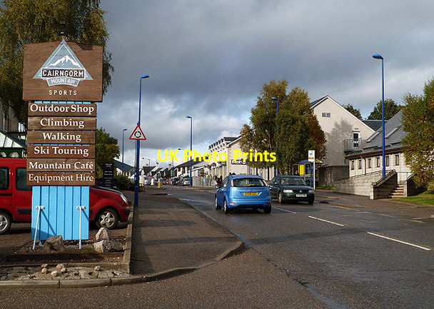 Photo 6"x4" Grampian Road, Aviemore Aviemore c2012