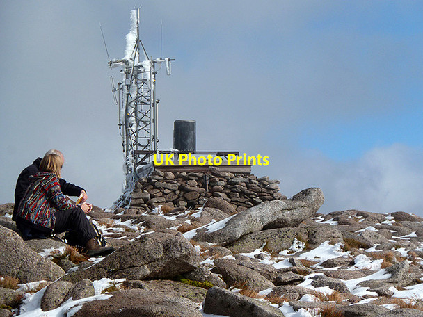Photo 6"x4" The radio relay station and weather station on Cairn Gorm Cairn Gorm c2012