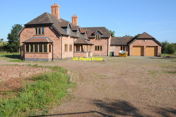 Photo 6"x4" Unfinished new house, Hill Croome Hill Croome c2012