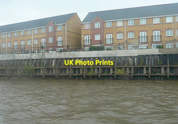 Photo 6"x4" Riverside Approach Gainsborough\/SK8189 c2012