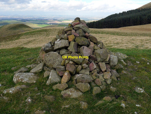 Photo 6"x4" Eccles Cairn Kirk Yetholm c2012