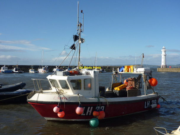 Photo 6"x4" Leith Registered Fishing Boats : Carrie B (LH29) at Newhaven Harbour Newhaven\/NT2577 c2012