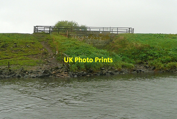 Photo 6"x4" Drainage sluice Low Marnham c2012