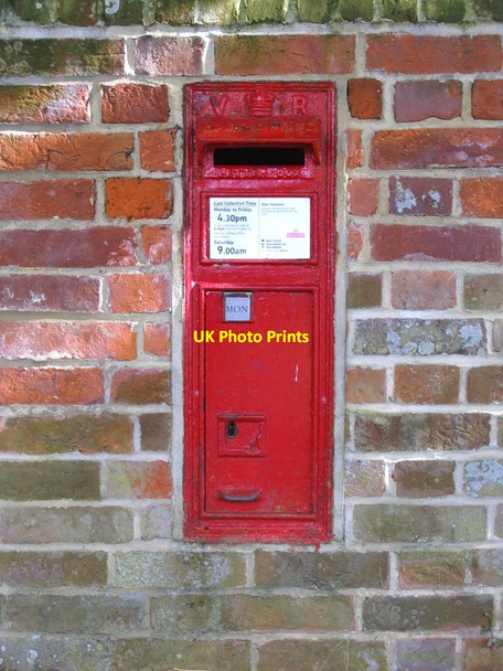 Photo 6"x4" Victorian GPO box, Slinfold Park Street\/TQ1131 c2012