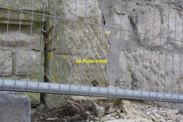 Photo 6"x4" Benchmark on 'Perryfield House', Weston Street Easton\/SY6971 c2012