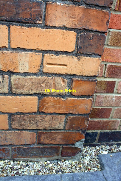 Photo 6"x4" Benchmark on #173 King's Road Melton Mowbray c2012