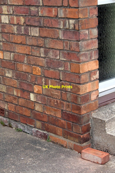 Photo 6"x4" Benchmark on #89 King's Road Melton Mowbray c2012
