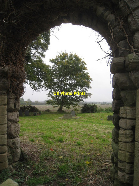 Photo 6"x4" View through the chancel arch South Wheatley\/SK7685 c2012