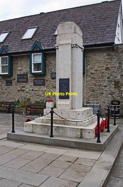 Photo 6"x4" Knighton War Memorial (1), Brookside Square, Knighton, Powys Knighton\/Tref-y-Clawdd c2012