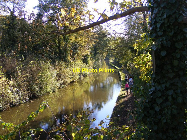 Photo 6"x4" Sunday Canal Walk Stourbridge c2012