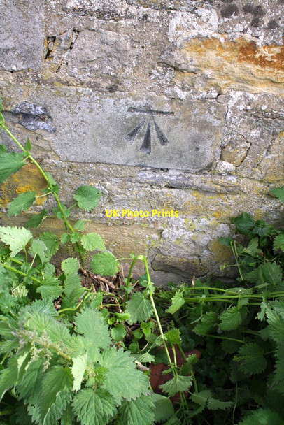 Photo 6"x4" Benchmark on Ulshaw Cottage Ulshaw c2012