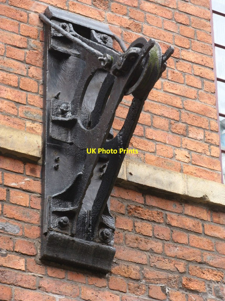 Photo 6"x4" Pulley mounting in the Butcher Works Sheffield\/SK3587 c2012