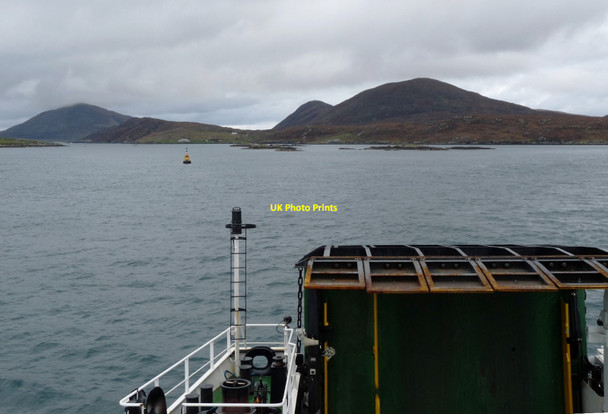 Photo 6"x4" Skerries off Leverburgh Leverburgh\/An t-ob c2012