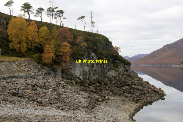 Photo 6"x4" Crag on the south shore of Loch Mullardoch Allt na Cruimadh c2012