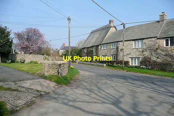 Photo 6"x4" Church Road Church Hanborough c2012