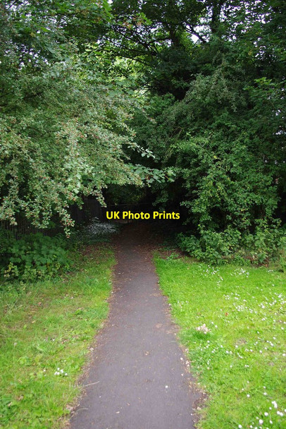 Photo 6"x4" Footpath off Hanbury Road, Droitwich Spa Droitwich c2011