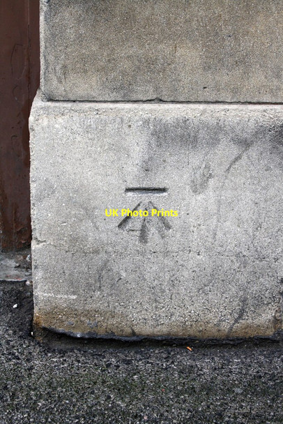 Photo 6"x4" Benchmark on the bus depot Nottingham\/SK5641 c2012