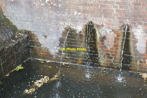 Photo 6"x4" Few more leaks Pirbright Camp c2012