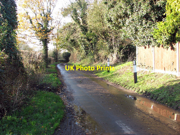 Photo 6"x4" View along Dunburgh Road Beccles c2012