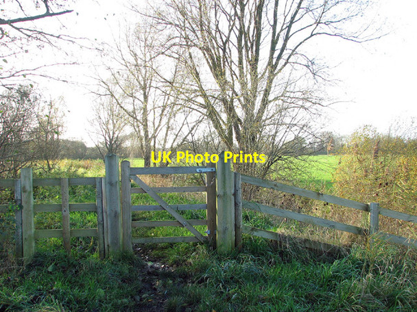 Photo 6"x4" Gate on the path from Beccles to Dunburgh Beccles c2012
