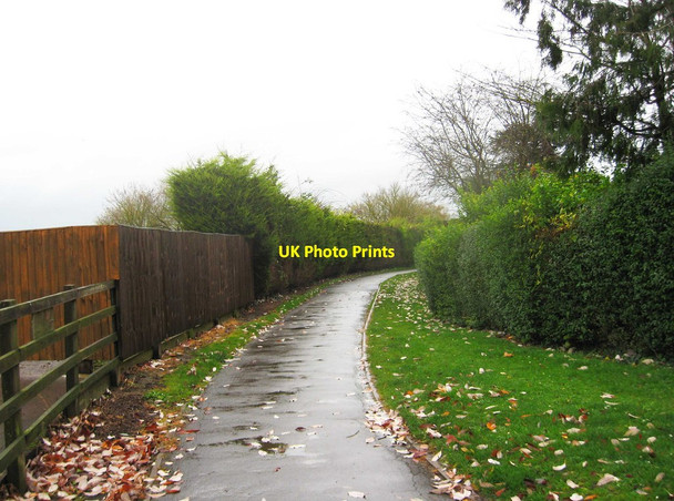 Photo 6"x4" Footpath from Gloucester Road Car Park to Victoria Gardens, Tewkesbury Tewkesbury c2012