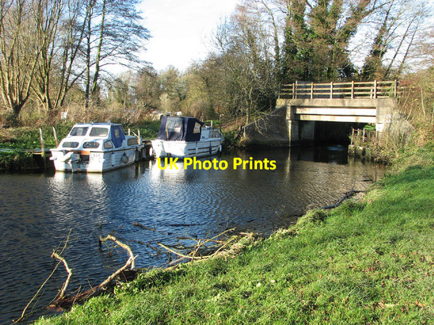Photo 6"x4" Boats moored at Geldeston Dyke Geldeston c2012