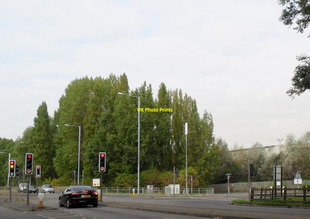 Photo 6"x4" Road junction, Poyle Colnbrook c2012