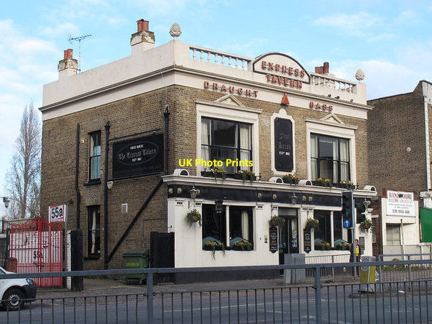 Photo 6"x4" The Express Tavern, Kew Bridge Brentford c2012