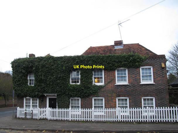 Photo 6"x4" The Well House, Meopham Hook Green\/TQ6467 c2012