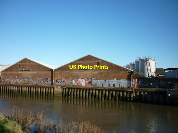 Photo 6"x4" Buildings along the River Hull Kingston upon Hull c2012