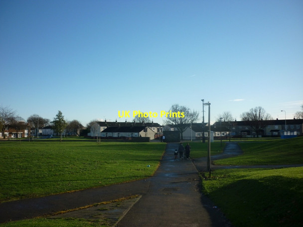 Photo 6"x4" Looking towards Hall Road, Orchard Park Estate Cottingham\/TA0432 c2012