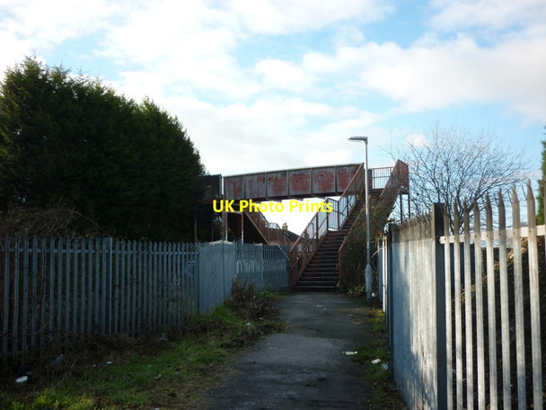 Photo 6"x4" The footbridge on Woodgate Lane, Hull East Ella c2012