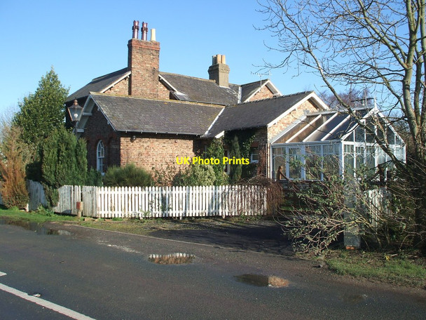 Photo 6"x4" Heslerton railway station (site), Yorkshire East Heslerton c2008