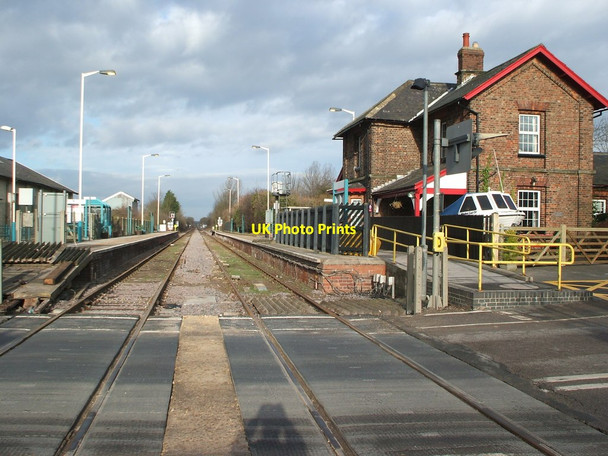 Photo 6"x4" Hunmanby railway station, Yorkshire Hunmanby c2008