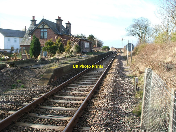 Photo 6"x4" Gristhorpe railway station (site), Yorkshire Gristhorpe c2008