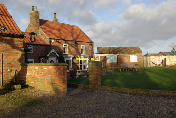 Photo 6"x4" Sebastopol Inn, Minting Minting c2012