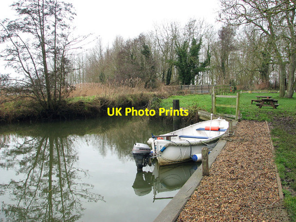 Photo 6"x4" Moored by the Locks Inn, Geldeston Geldeston c2012