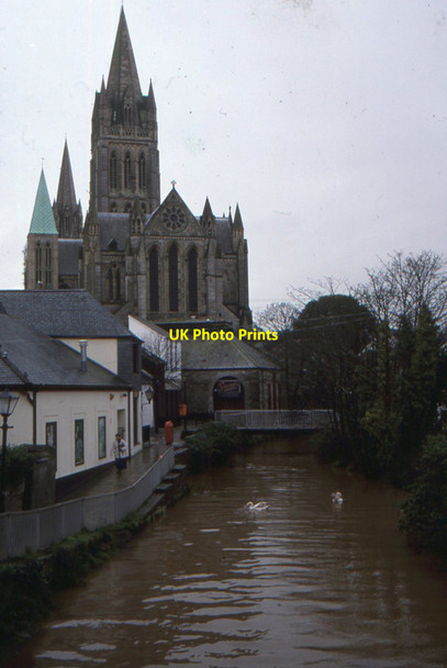 Photo 6"x4" Truro Cathedral from the east Truro c1994