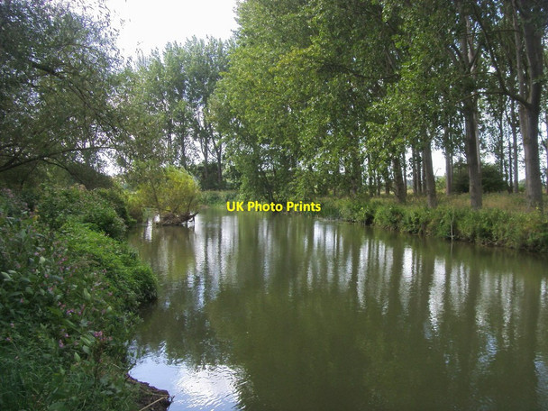 Photo 6"x4" River Thames Chimney c2012