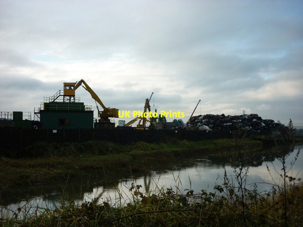 Photo 6"x4" A scrapyard on the banks of the River Hull Kingston upon Hull c2012