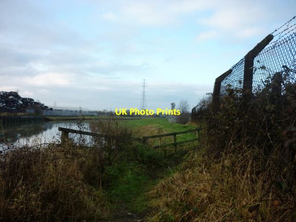 Photo 6"x4" The Wilberforce way along the River Hull Kingston upon Hull c2012