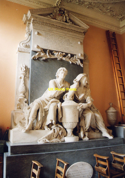 Photo 6"x4" St Katharine, Gosfield - Monument Gosfield c1999