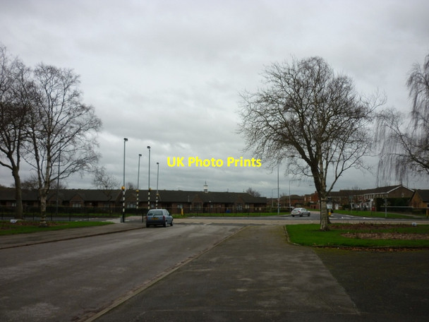 Photo 6"x4" Hessle Road from Pickering Crescent, Hull Hessle\/TA0326 c2012