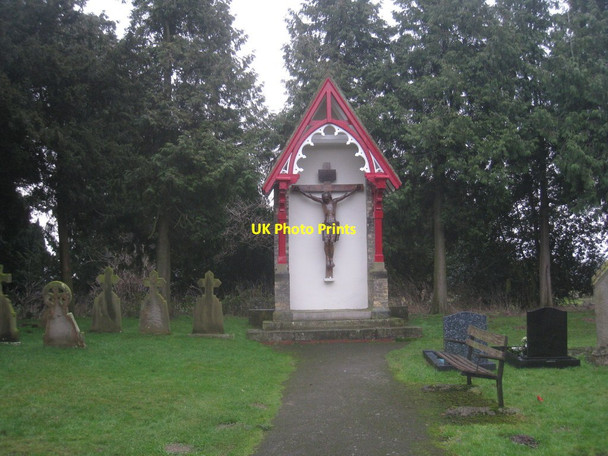 Photo 6"x4" Calvary, Holme upon Spalding Moor churchyard Moor End\/SE8137 c2013